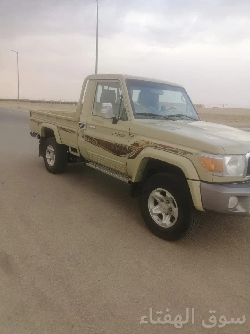 للبيع جيب شاص 2015 2