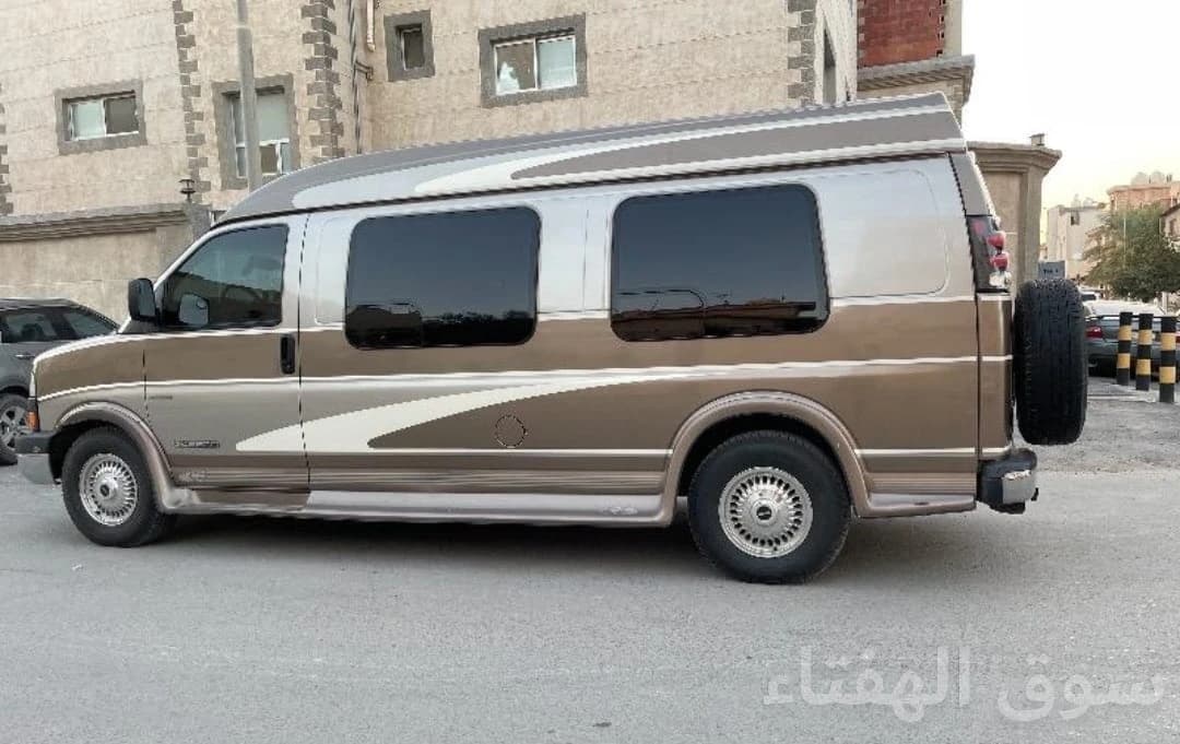 للبيع فان جمس سافانا 3