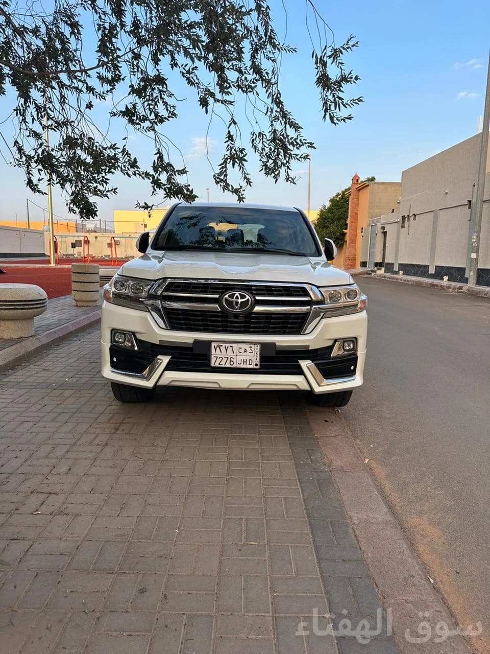 للبيع جيب VXR 4
