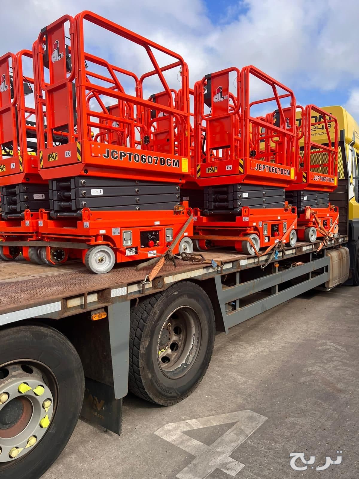 سيزر لفت للايجار بجدة 8م 12م 14م 16م 18م Electric & Diesel Scissor Lift - 0564548663 3
