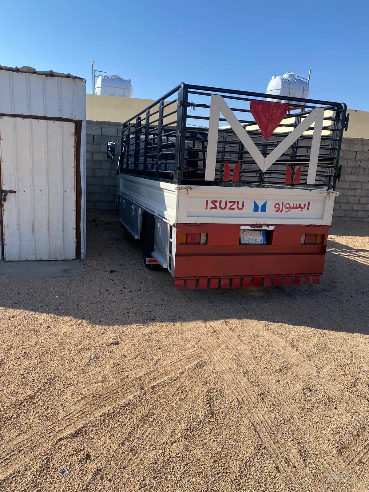 للبيع دناء ايسوزو 8
