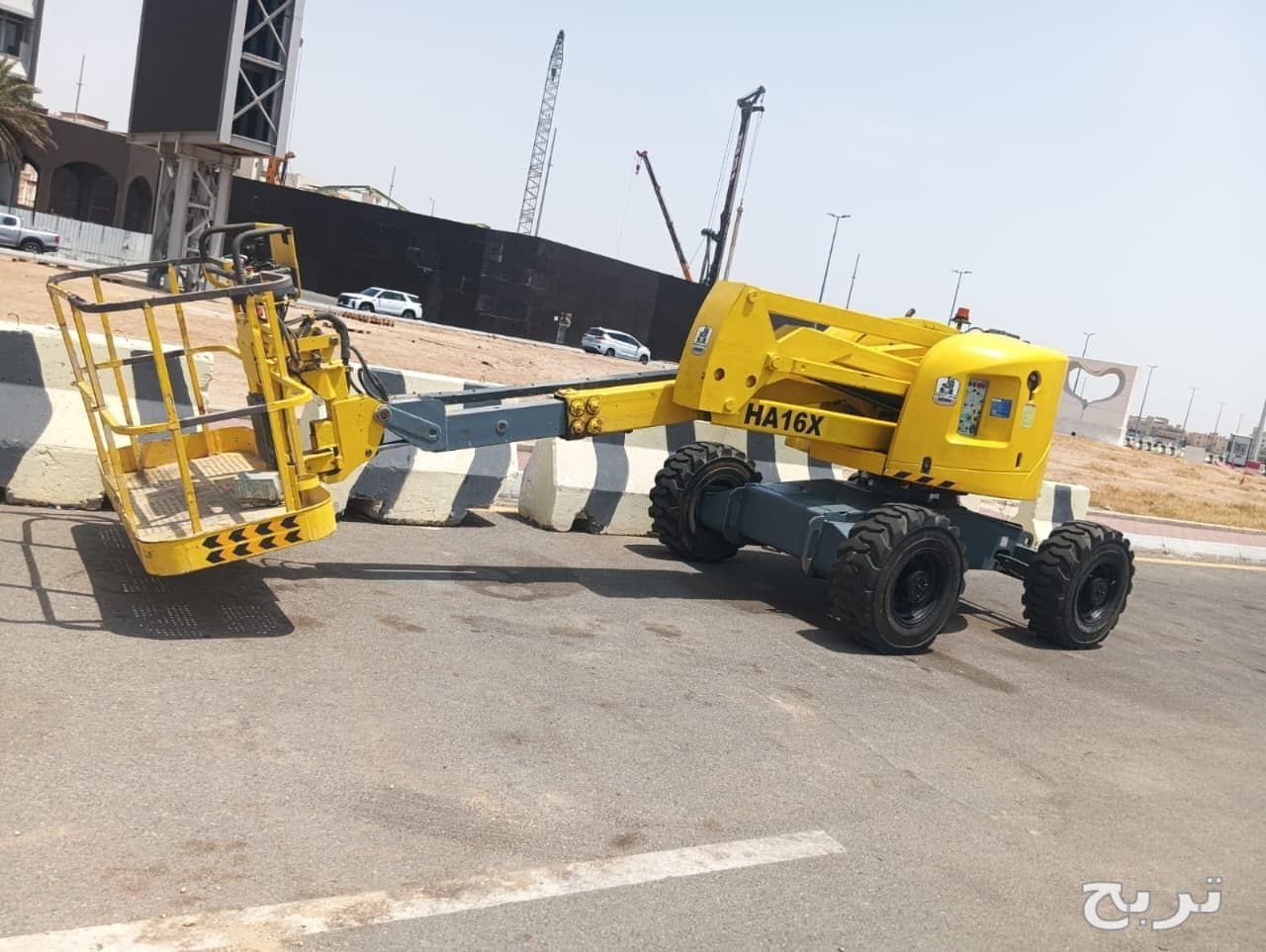 سيزر لفت 12m, 6m, 10m للايجار ومان لفت ورافعات شوكيه وكرينات 6
