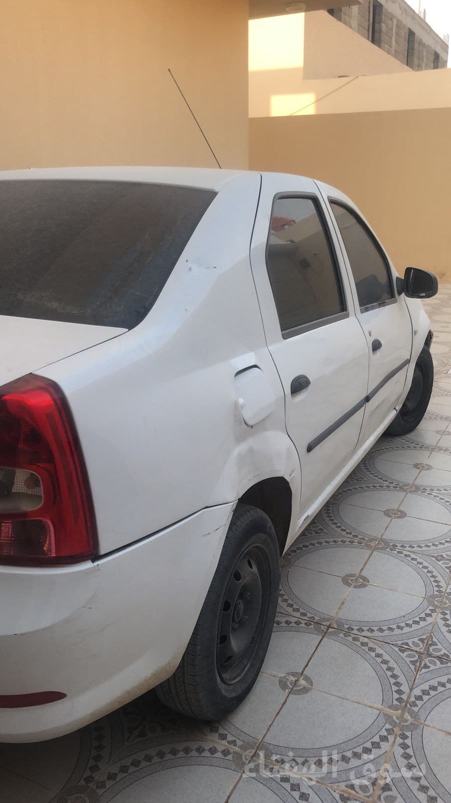 للبيع سياره رينو 5